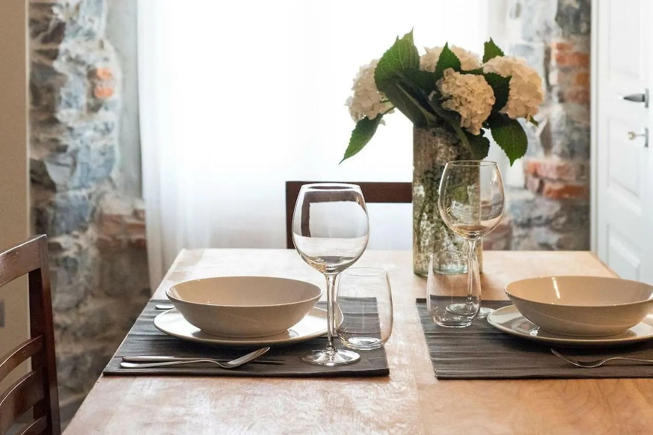 דירה קומו Joivy Elegant 1Br Flat Near City Centre איטליה